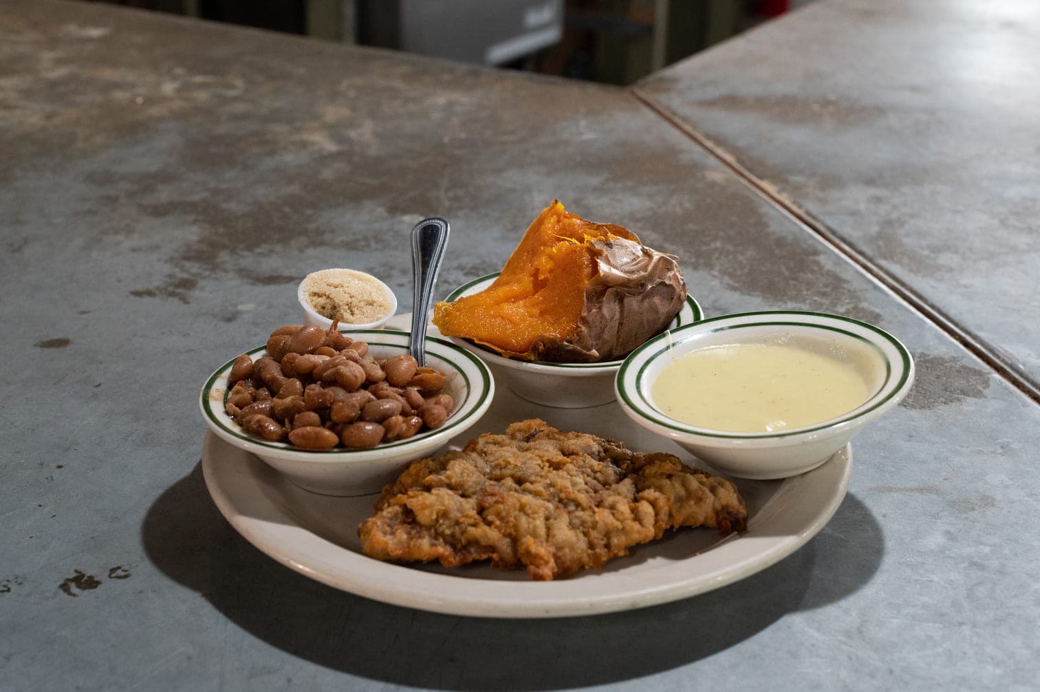 Chicken-fried steak plate